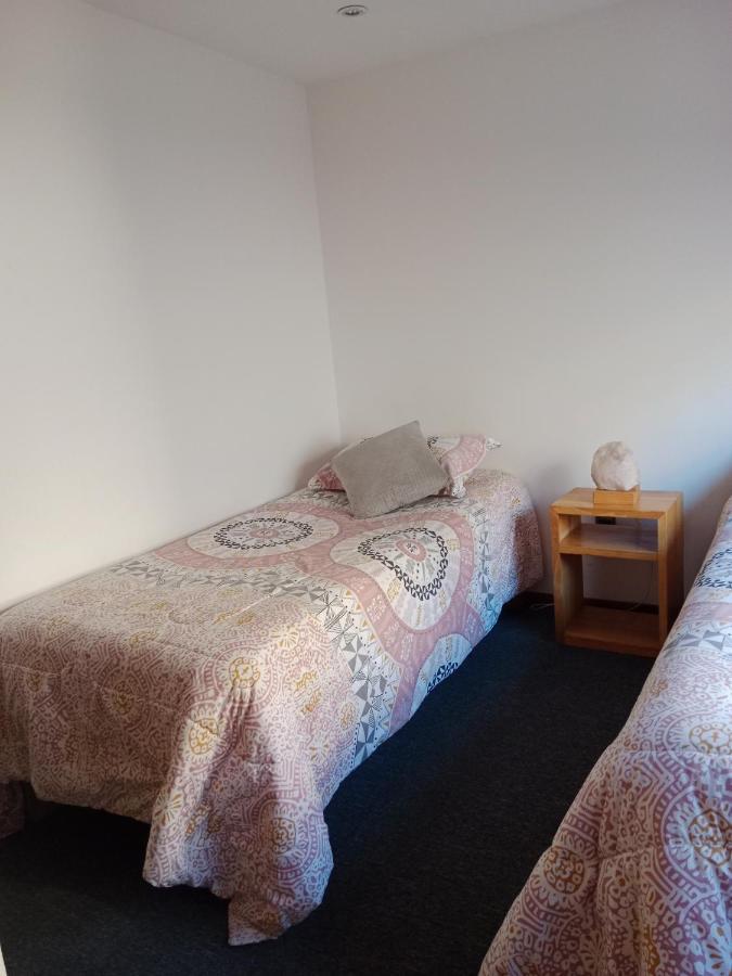 Almer Hostal Punta Arenas Ngoại thất bức ảnh