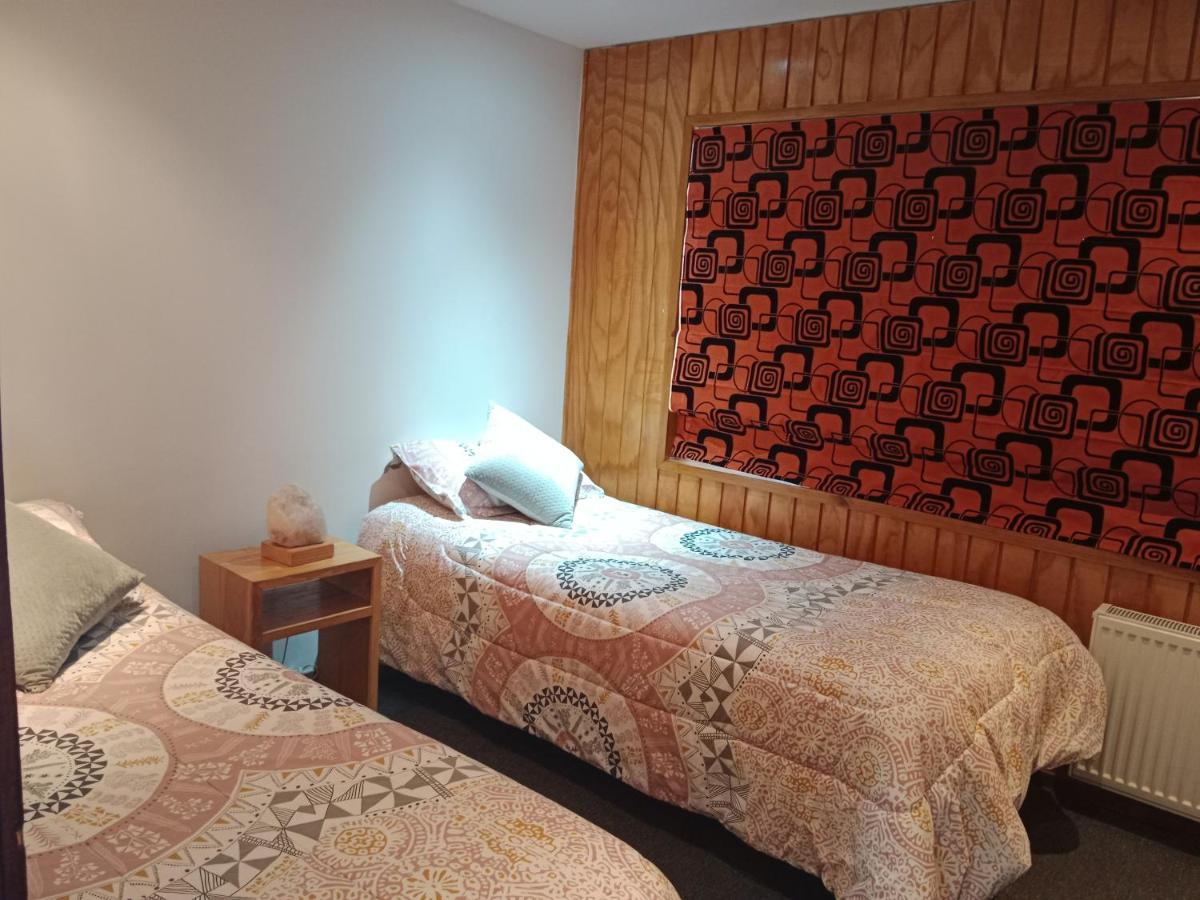 Almer Hostal Punta Arenas Ngoại thất bức ảnh