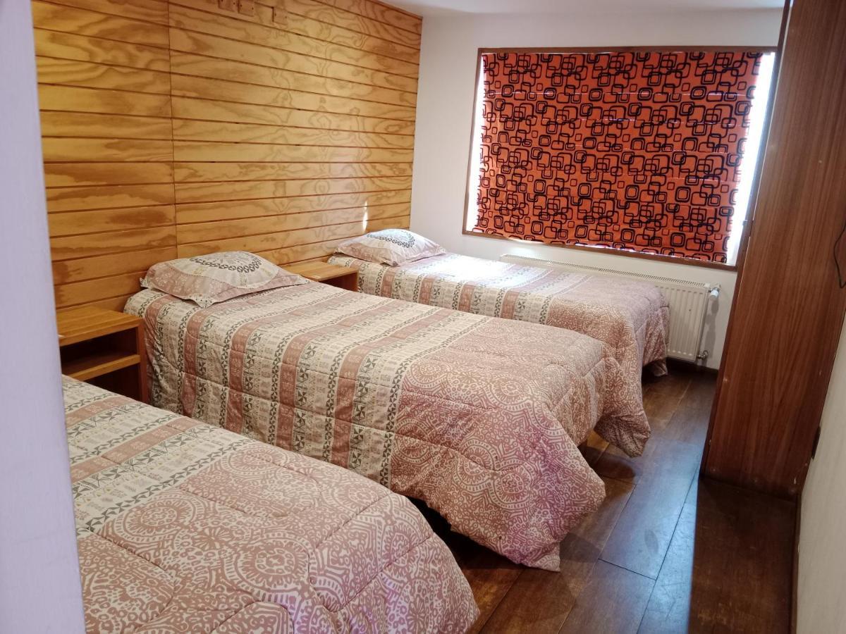 Almer Hostal Punta Arenas Ngoại thất bức ảnh