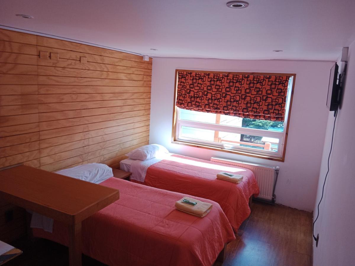 Almer Hostal Punta Arenas Ngoại thất bức ảnh