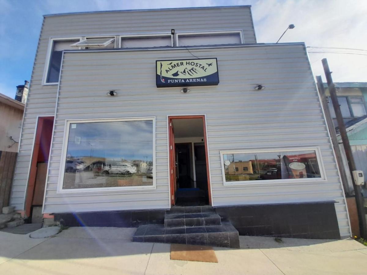 Almer Hostal Punta Arenas Ngoại thất bức ảnh