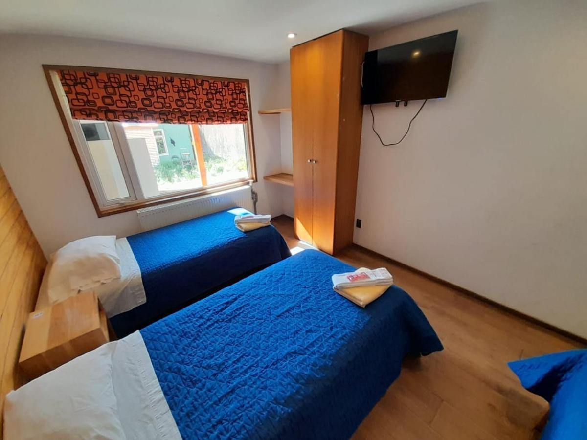 Almer Hostal Punta Arenas Ngoại thất bức ảnh